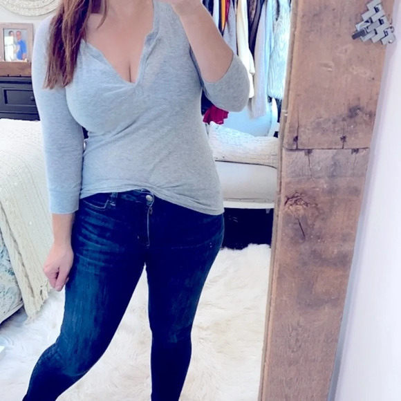 PINK Victoria’s Secret grey top size medium - Picture 1 of 5